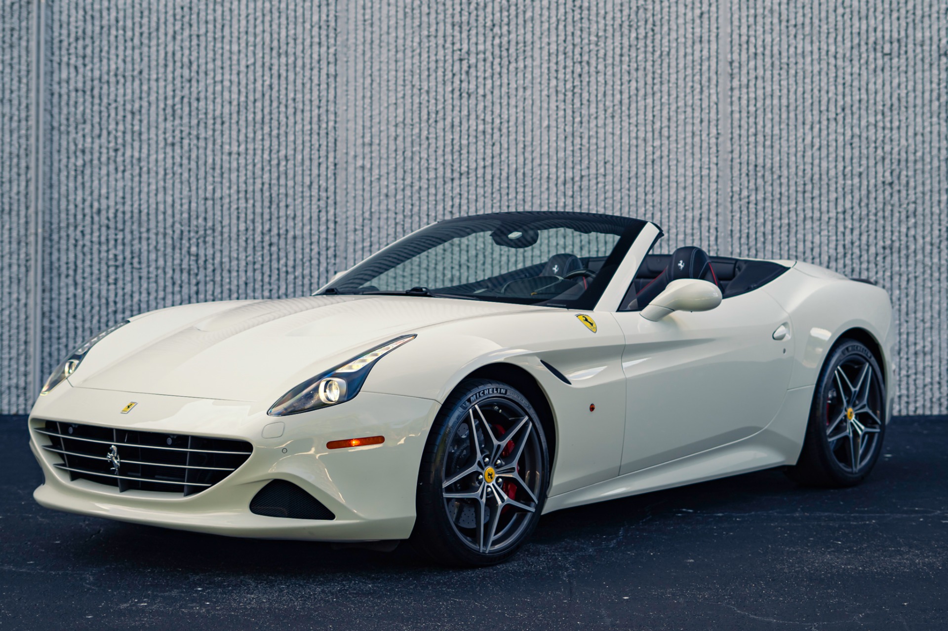 Used 2017 Ferrari California T $251K MSRP, Special Handling Pack